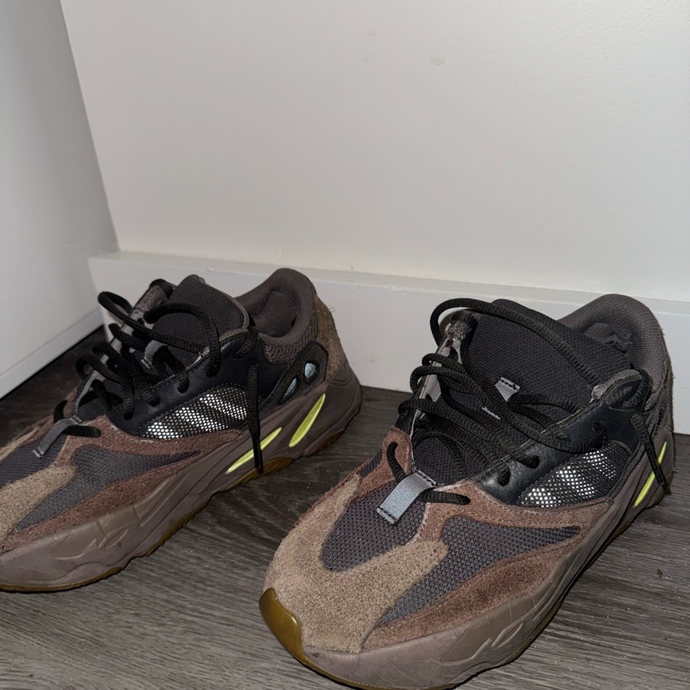 Yeezy Kids Sneakers in Brown and Black